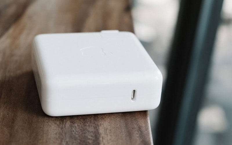 Củ sạc nhanh Apple Power Adapter 96W Type-C chính hãng giá rẻ