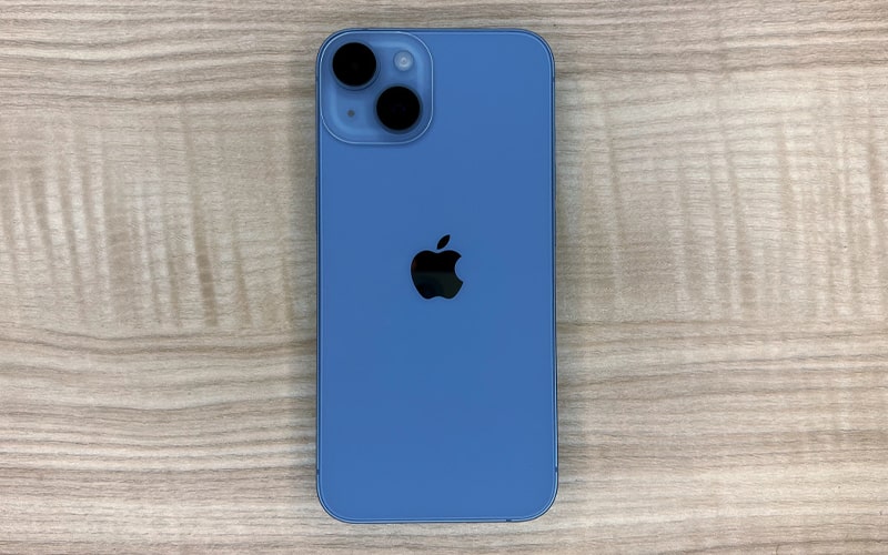 iPhone 14 256GB cũ mang ngôn ngữ thiết kế tinh tế, hiện đại giống như iPhone 13 