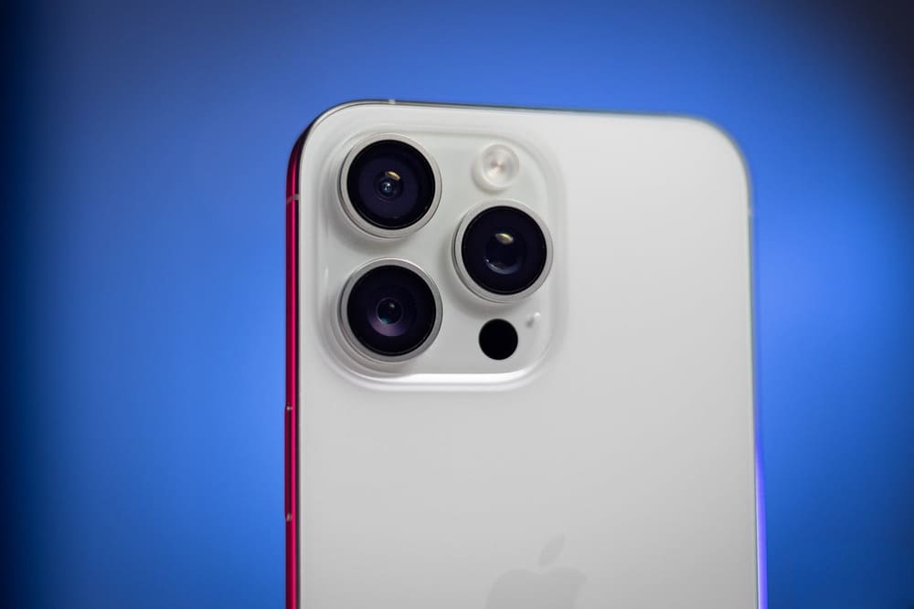 Camera của iPhone 15 Pro Max 512GB cũ kế thừa và phát triển thông số của thế hệ tiền nhiệm