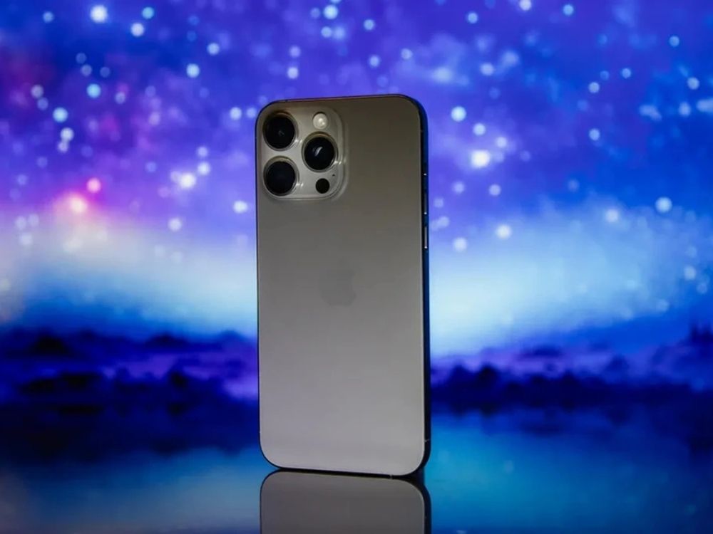  iPhone 16 Pro Max 512GB cũ thiết kế sang trọng với khung Titan bền nhẹ