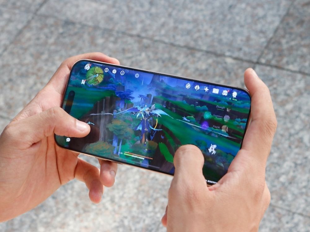 iPhone 16 Pro Max 512GB cũ đem lại trải nghiệm chơi game khá mượt mà