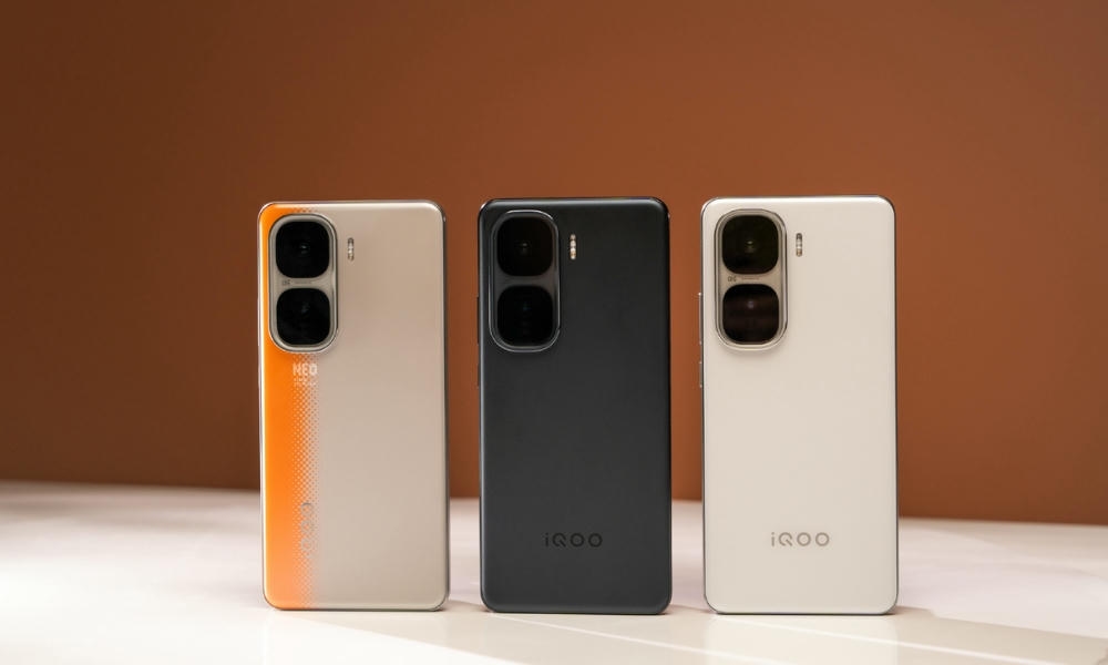 Vivo iQOO Neo 10 Pro hướng đến thiết kế hiện đại với viền màn hình mỏng